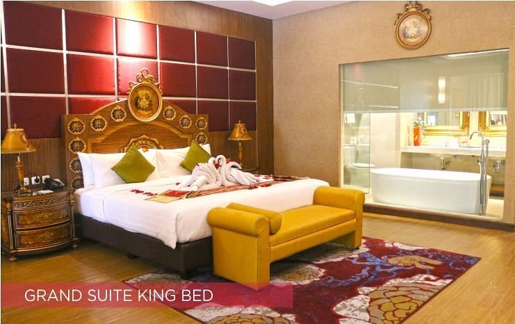 GRAND SUITE