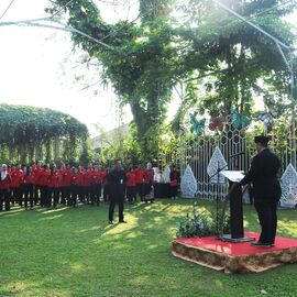 HUT NKRI KE 80, RAMADA SUITES SOLO GELAR UPACARA BENDERA