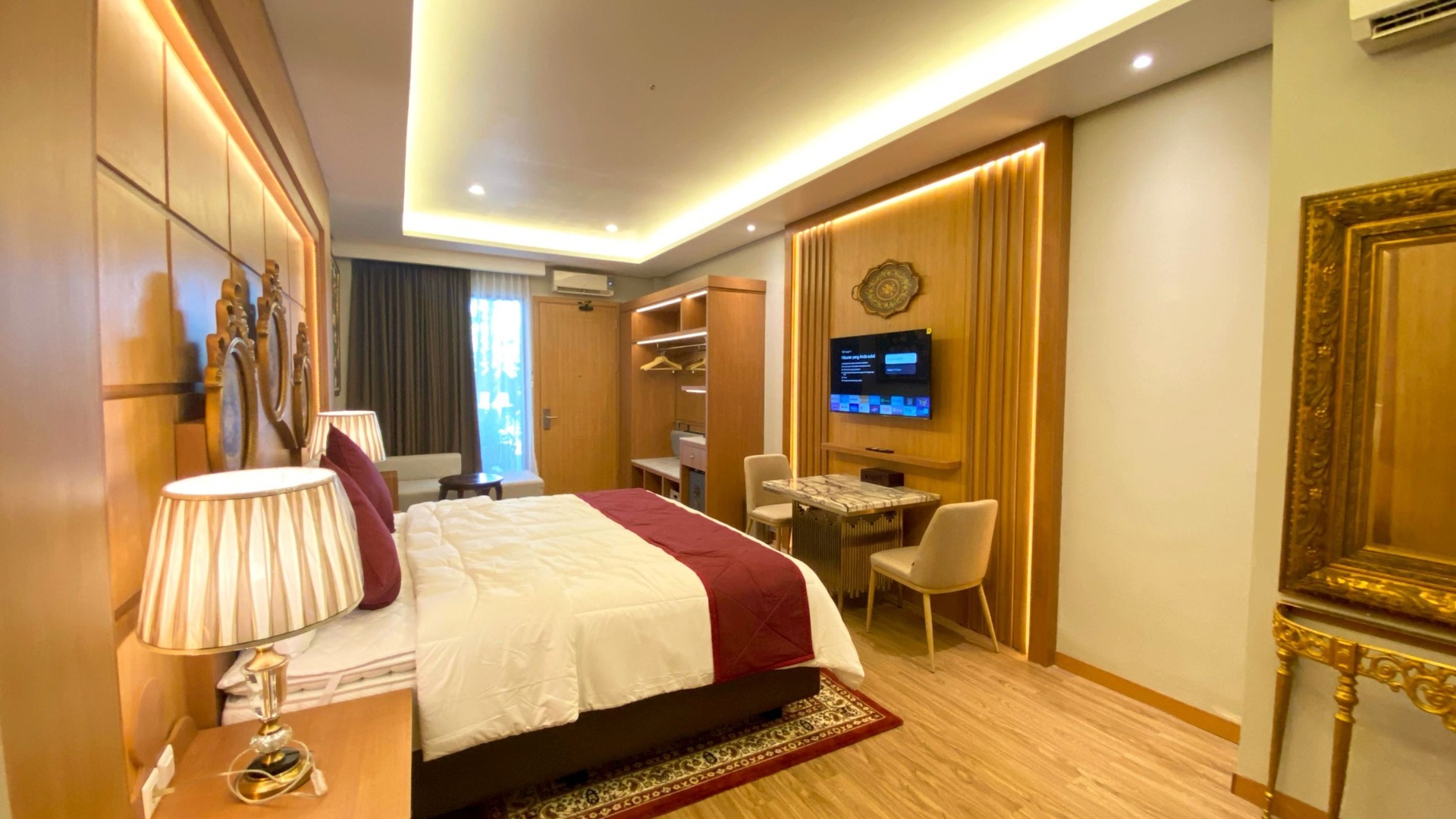 Executive Queen Bed