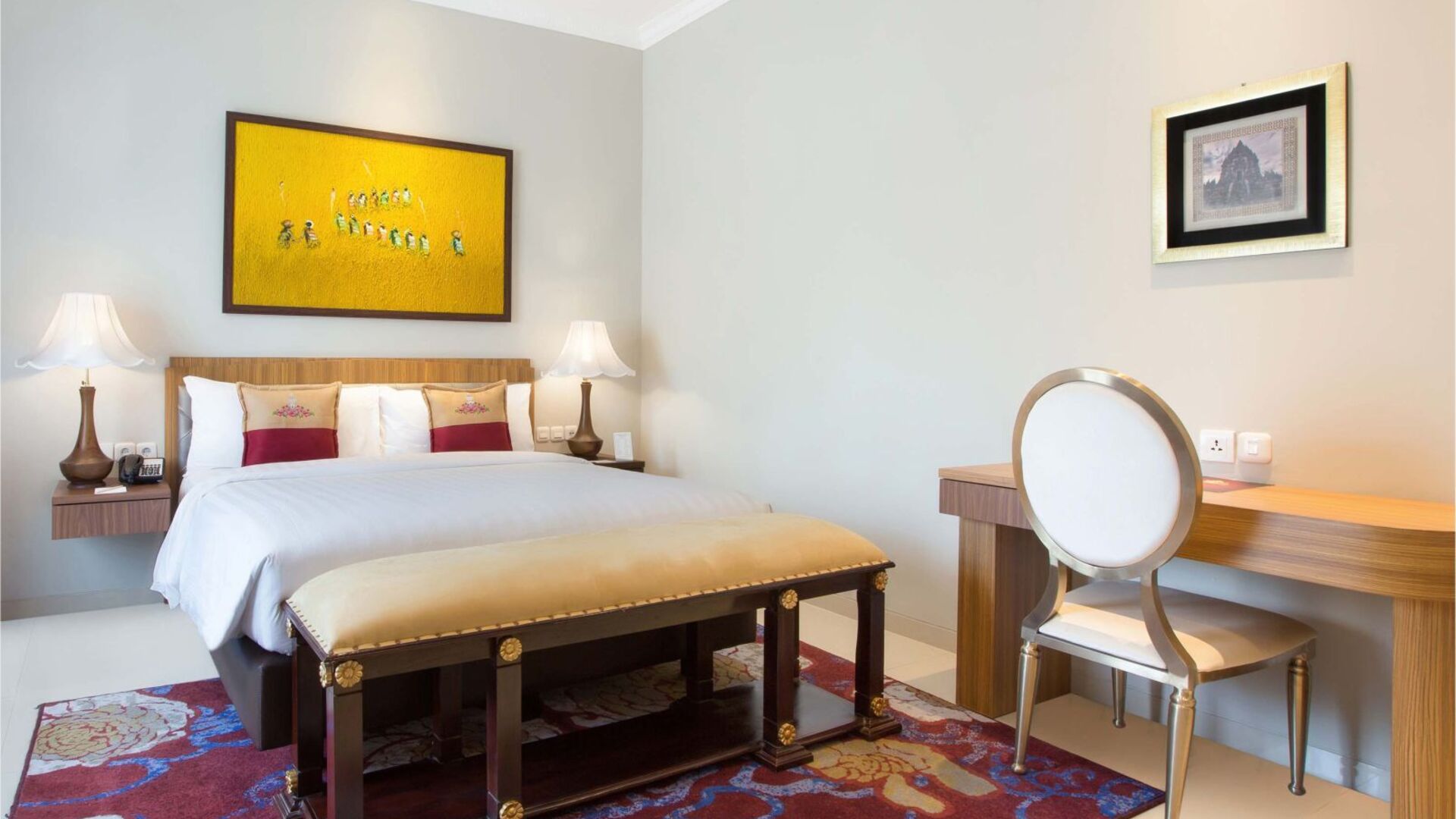 Deluxe Residence Queen Bed