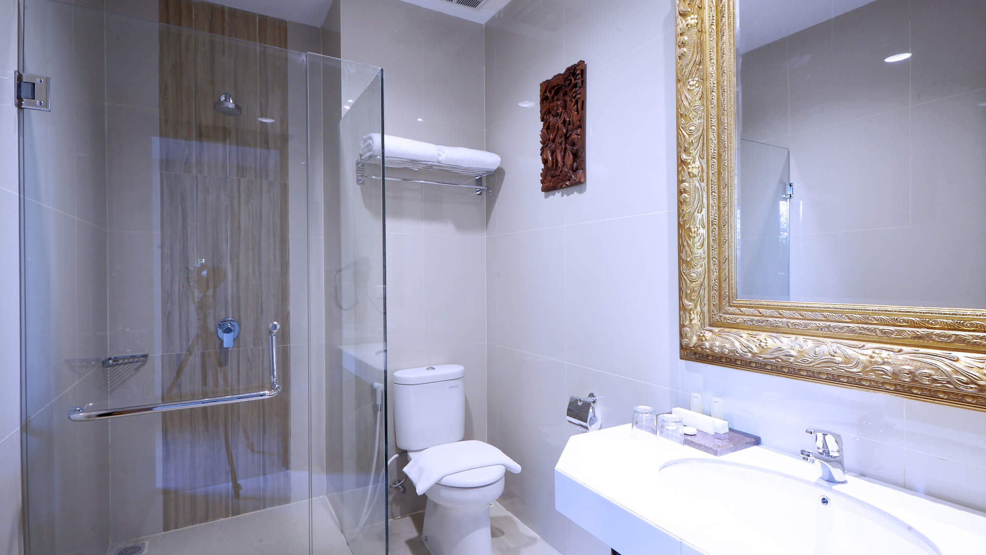 Deluxe Residence Apartement
